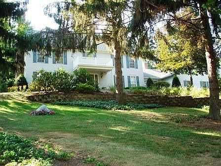 2nd image of 210 Longview Blvd