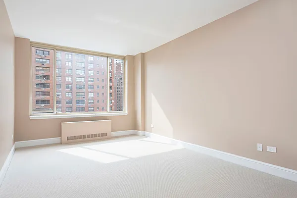 Rented by Sotheby's International Realty | media 25