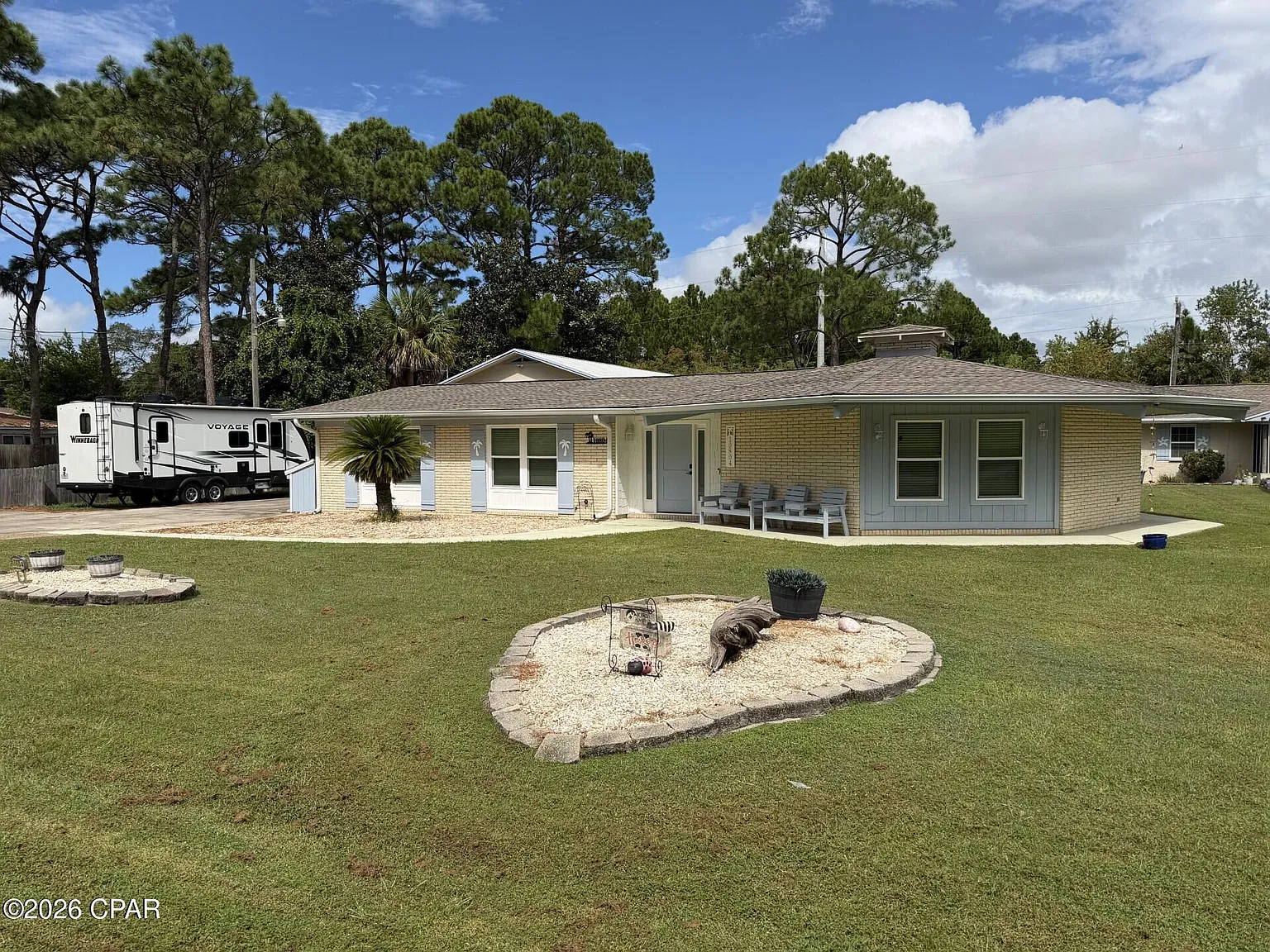 3 bed, 1588 sqft, $2,600 — Photo 2
