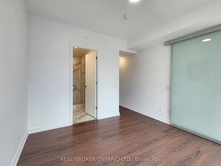 55 Ontario St #1208 — Photo 4