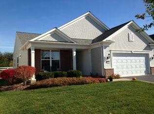 3102 Ravinia Cir, Mundelein, IL 60060