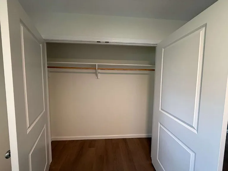 218 E Peter Ave — Photo 16
