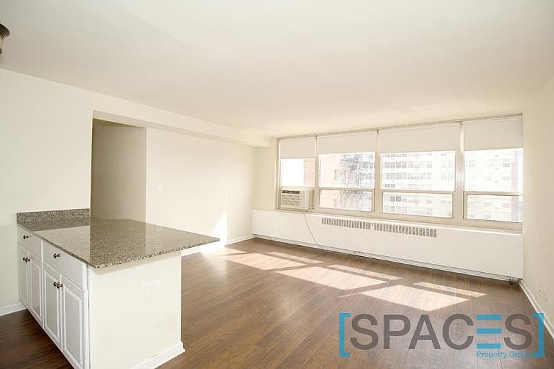 1st image of 3950 N Lake Shore Dr APT 2103