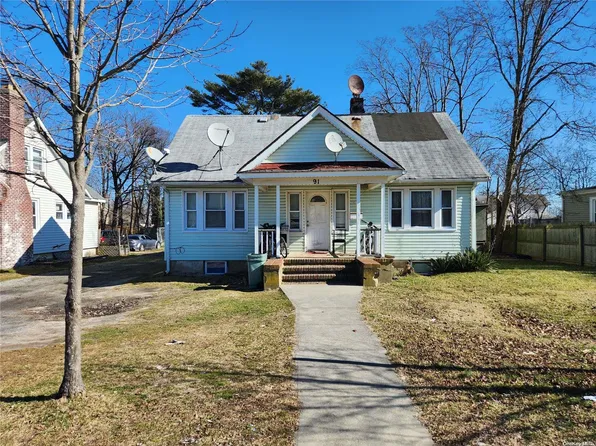 91 2nd Avenue, Bay Shore, NY 11706