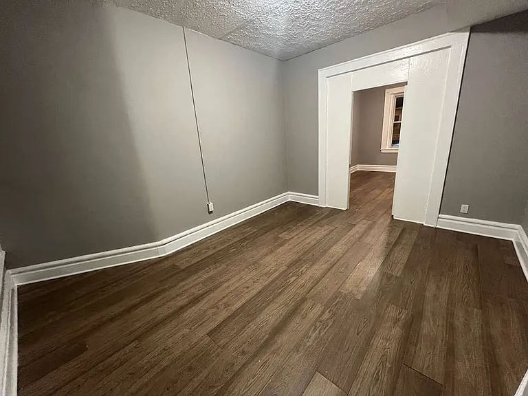 1347 Springfield Ave #1 — Photo 7