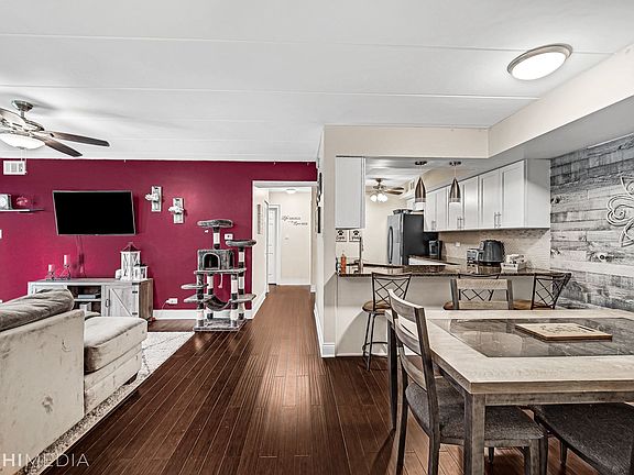 3rd image of 7517 175th St APT 314