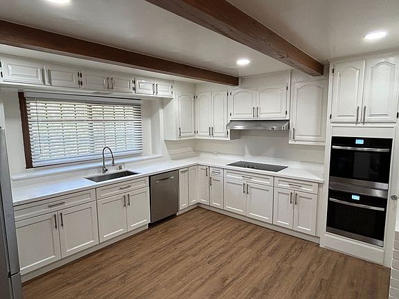 2nd image of 1569 Queensbury Ave