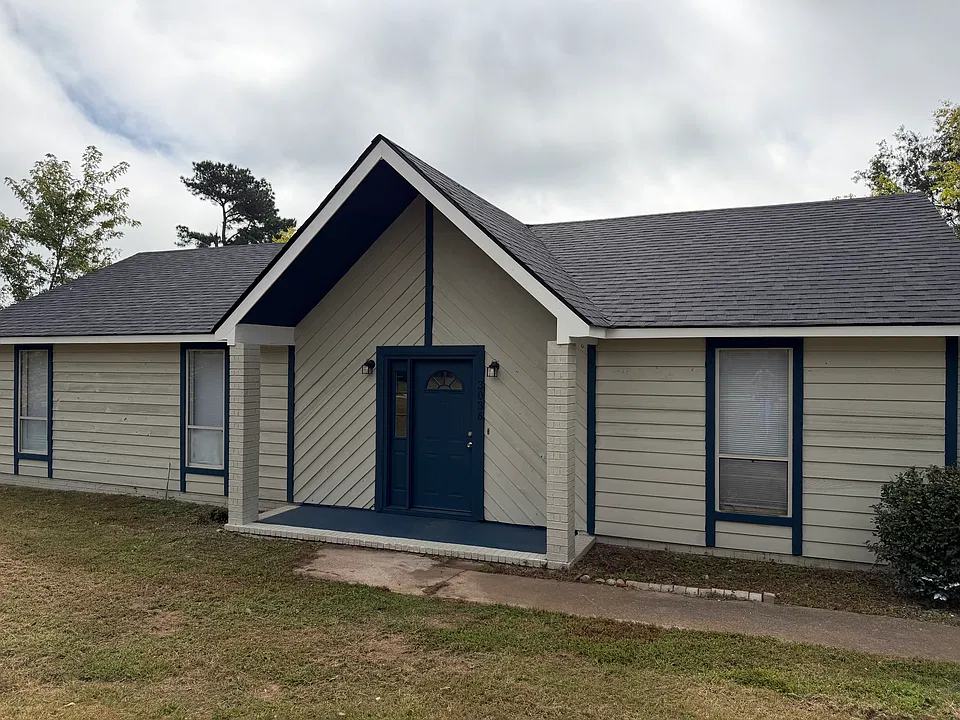 3036 Dennis Rd