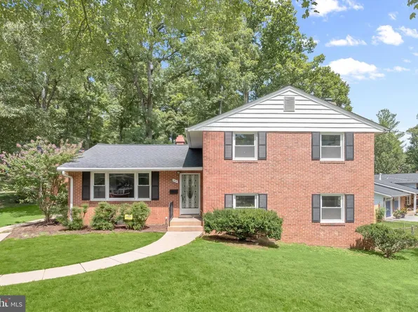 9201 Limestone Pl, College Park, MD 20740