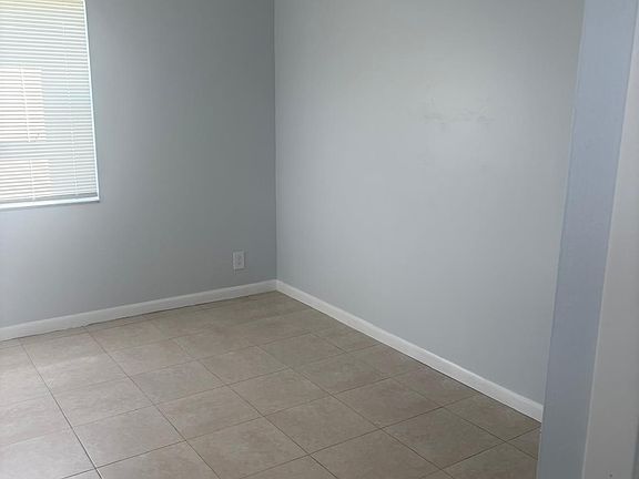 5th image of 1901 Miami Rd #1-3