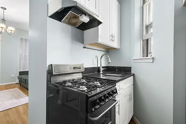 Sold by Compass | media 9