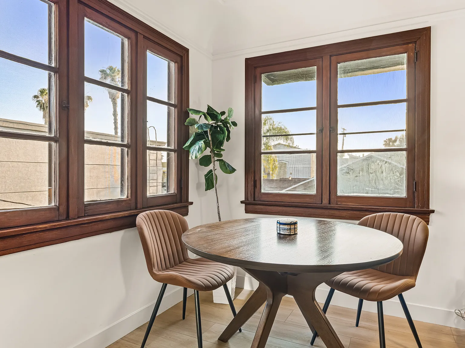 1 bed, $3,195 — Photo 2