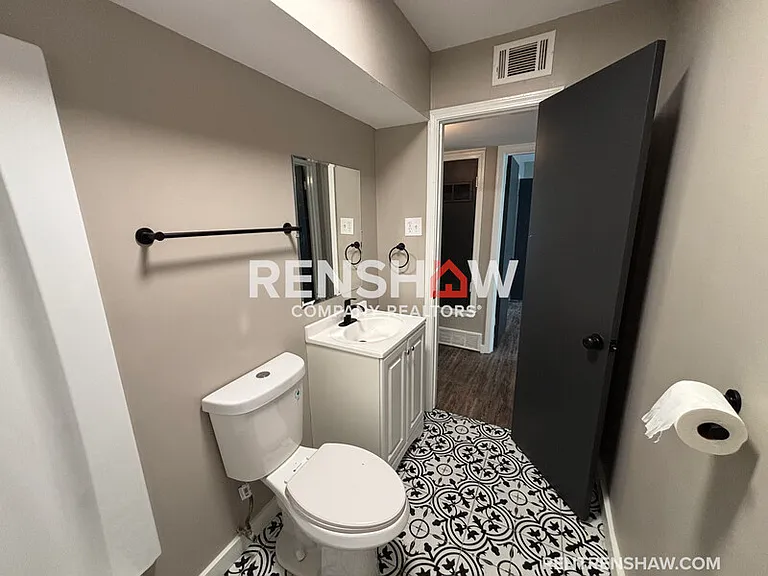 1446 Wells Station Rd #3 — Photo 4