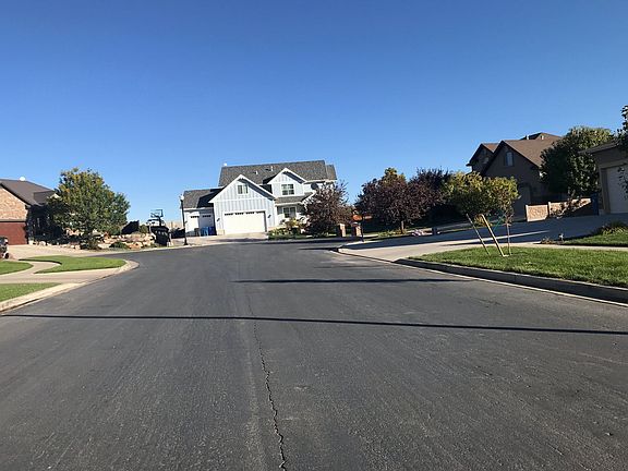 4th image of 2013 S Clydesdale Cir