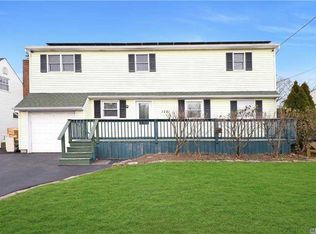 1721 Webster Ave, Merrick, NY 11566