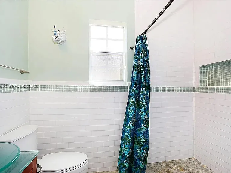 452 SW 26th Rd — Photo 15