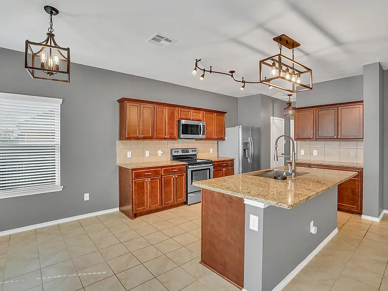 1535 Meadowlake Dr — Photo 18