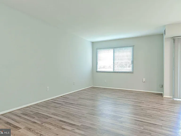 8000 Le Havre Pl #12 — Photo 9