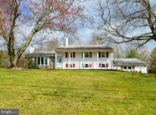 22 Witherington Dr, Holland, PA 18966