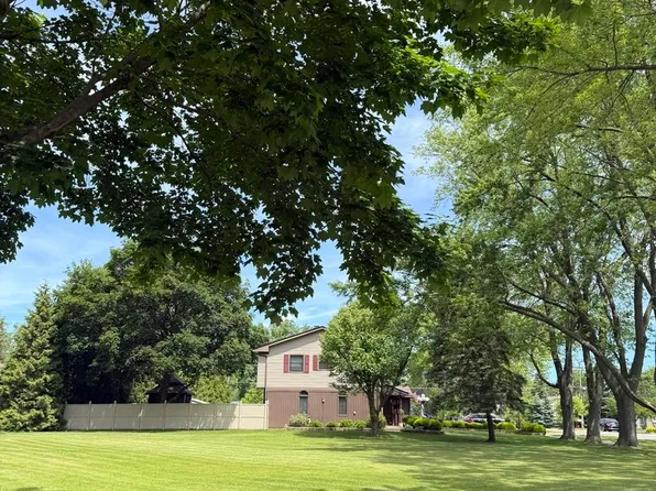 2110 Cherry Ave, Hanover Park, IL 60133