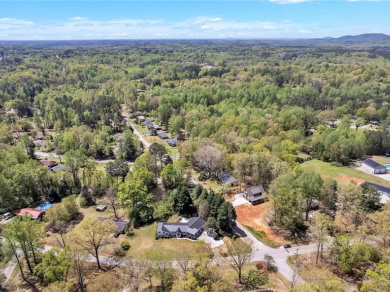 405 Playground Rd — Photo 32