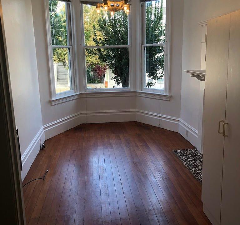 1st image of 219A Jersey St