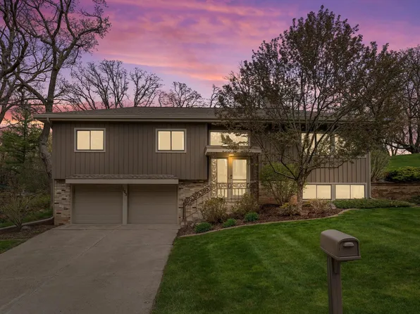 103 Oak Tree Dr, Mount Horeb, WI 53572