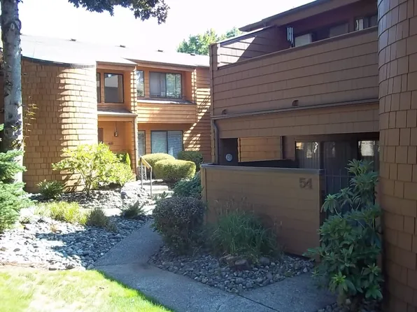 11420 NE 128th St APT 54, Kirkland, WA 98034
