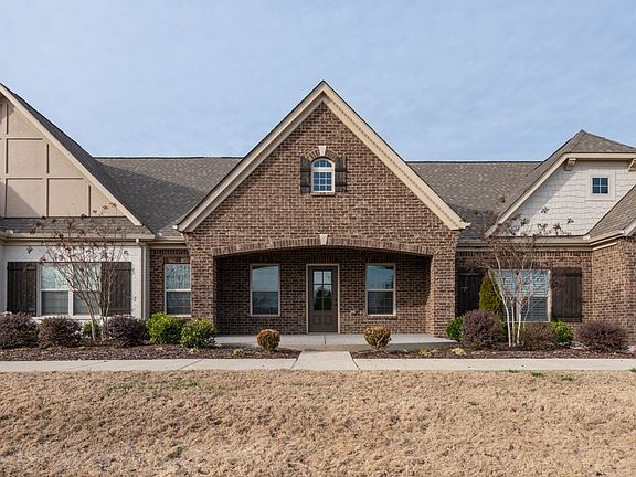 5th image of 266 Bellingdon Dr