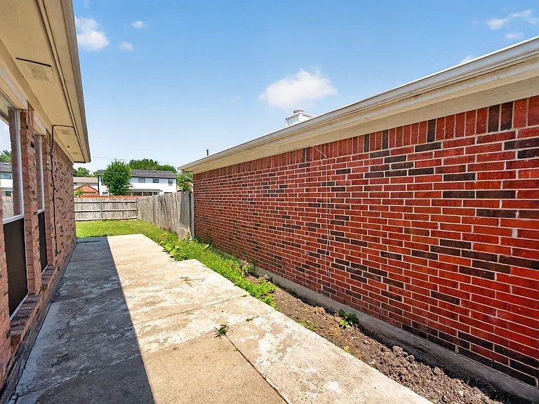 6206 Tidewater Dr — Photo 18