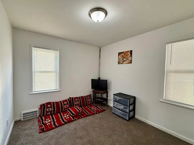 7313 Grandville Ave — Photo 2