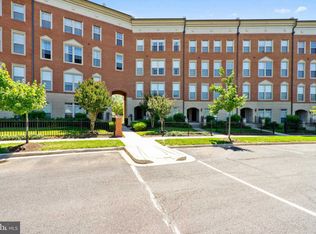7991 Crescent Park Dr, Gainesville, VA 20155