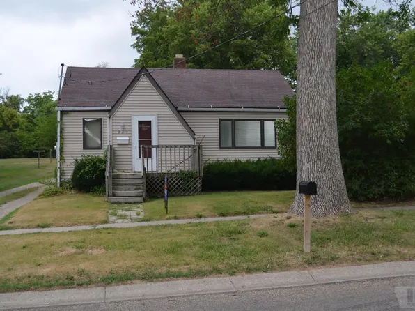 921 N East St, Oskaloosa, IA 52577