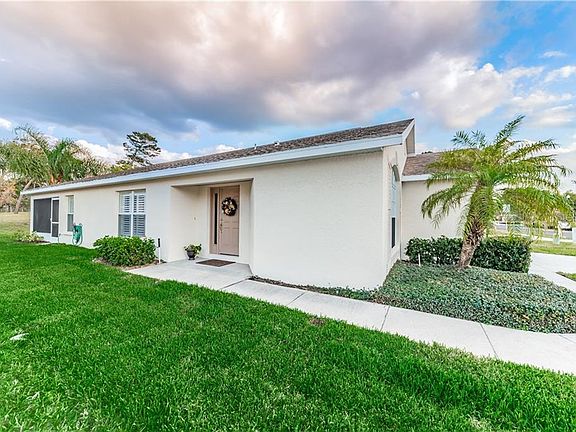 3rd image of 2740 Wood Pointe Dr