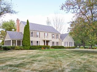 2918 Opengate Rd, Crystal Lake, IL 60012