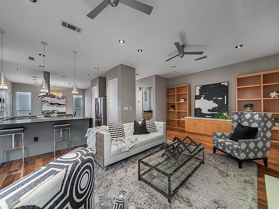 2nd image of 4404 Holland Ave