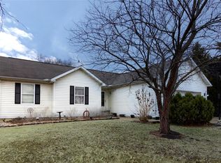 747 Riviera Cir, Edwardsville, IL 62025