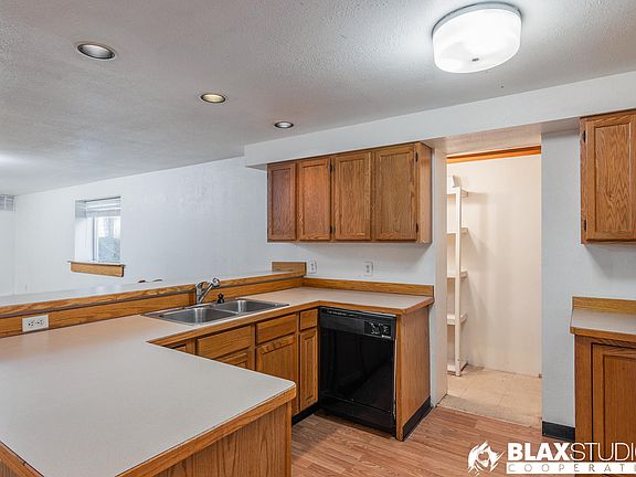 4th image of 4563 Wood River Dr