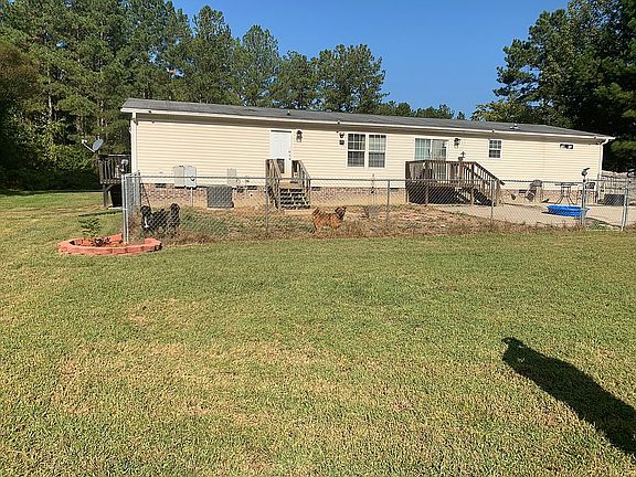 pet friendly rear entrance