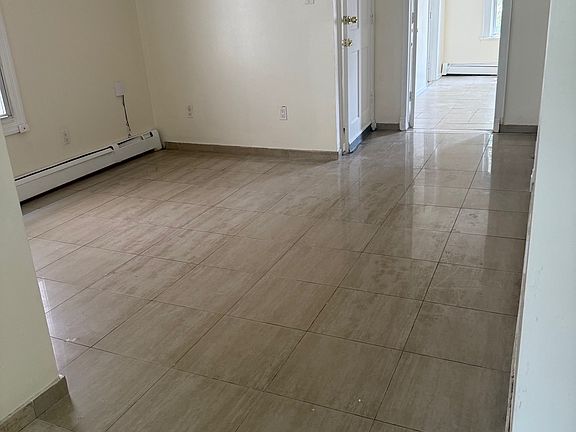 2nd image of 417 Franklin St #2