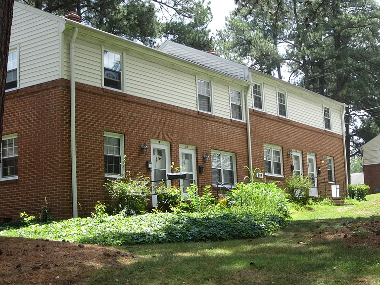 Trinity Park Apartments — Photo 21