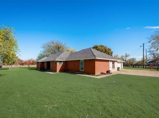 102 Anderson Rd, Red Oak, TX 75154
