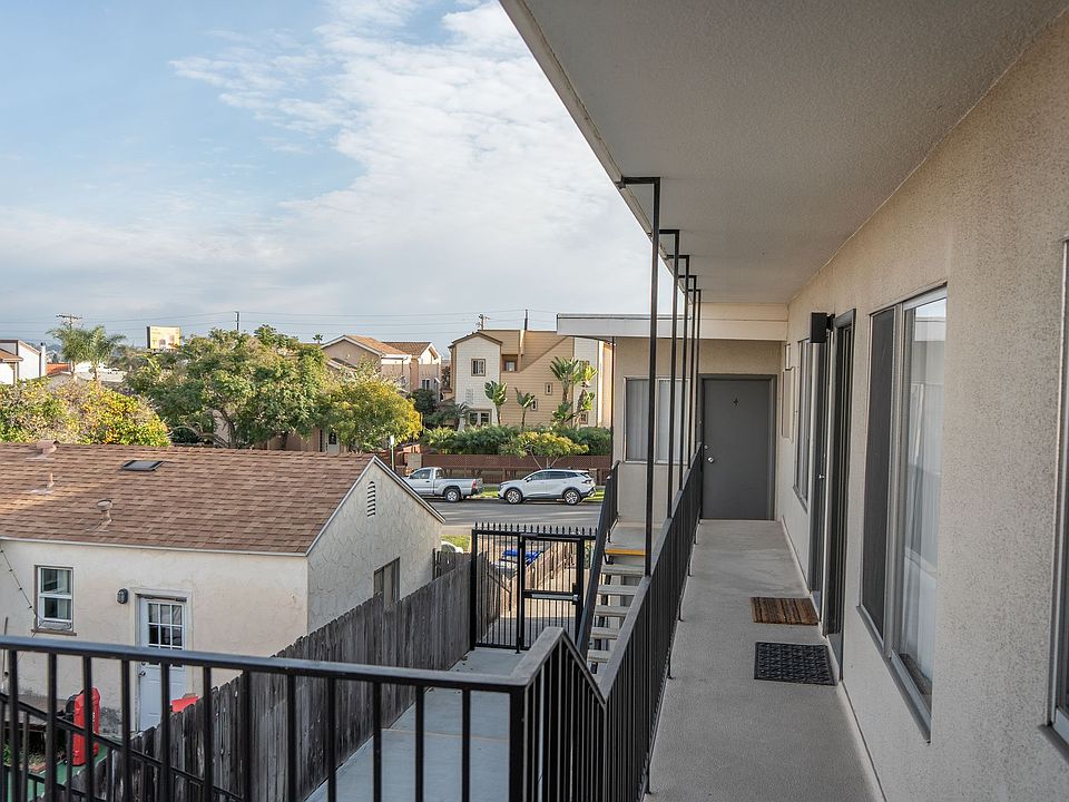 1st image of 1920 Felspar St #7