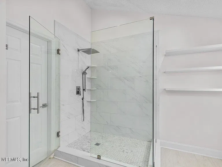 1722 Branch Vine Dr W — Photo 21