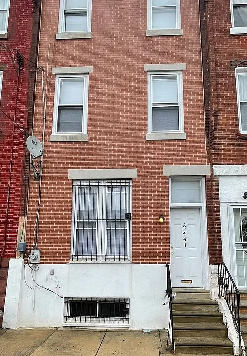 2441 N 5th St