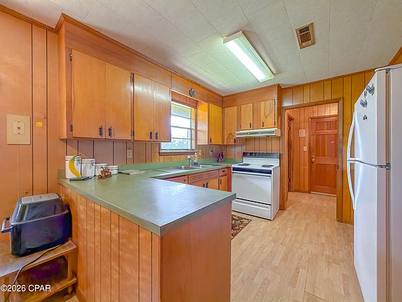 3rd image of 2555 Hollister Rd