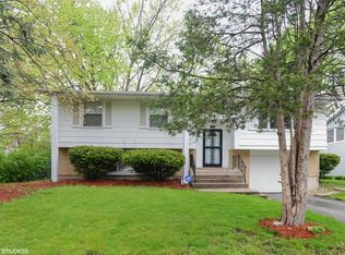 3524 Chestnut Dr, Hazel Crest, IL 60429