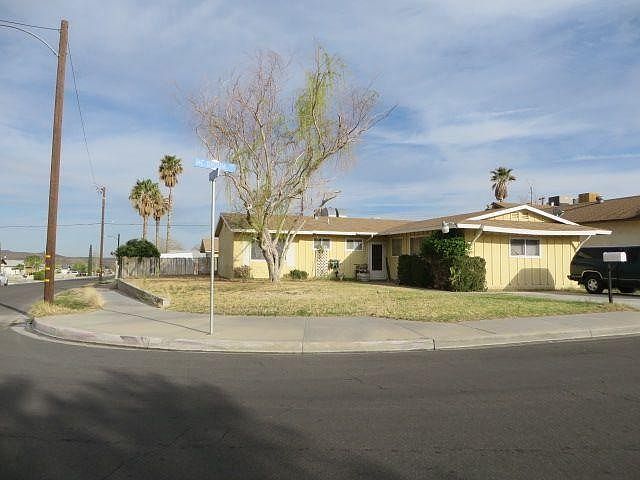 1st image of 301 McBroom Ave