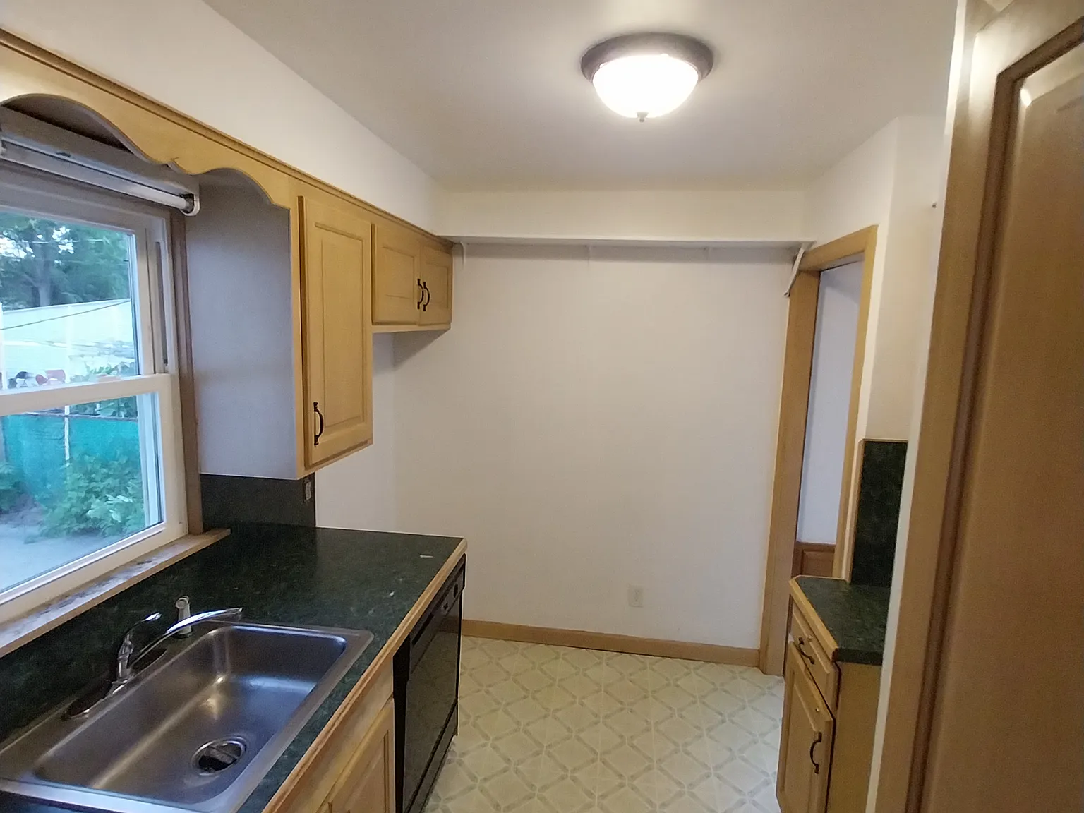 12904 Willard Avenue - 1 — Photo 4