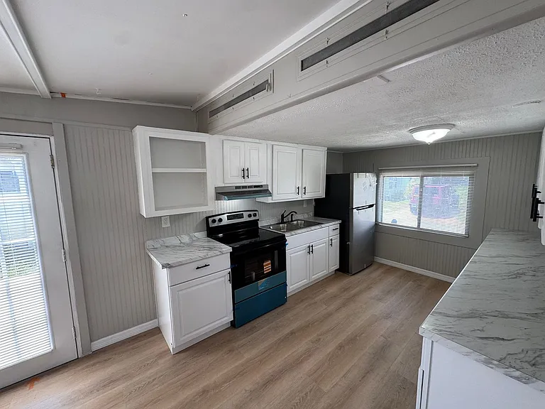 512 51st Avenue Dr W — Photo 15